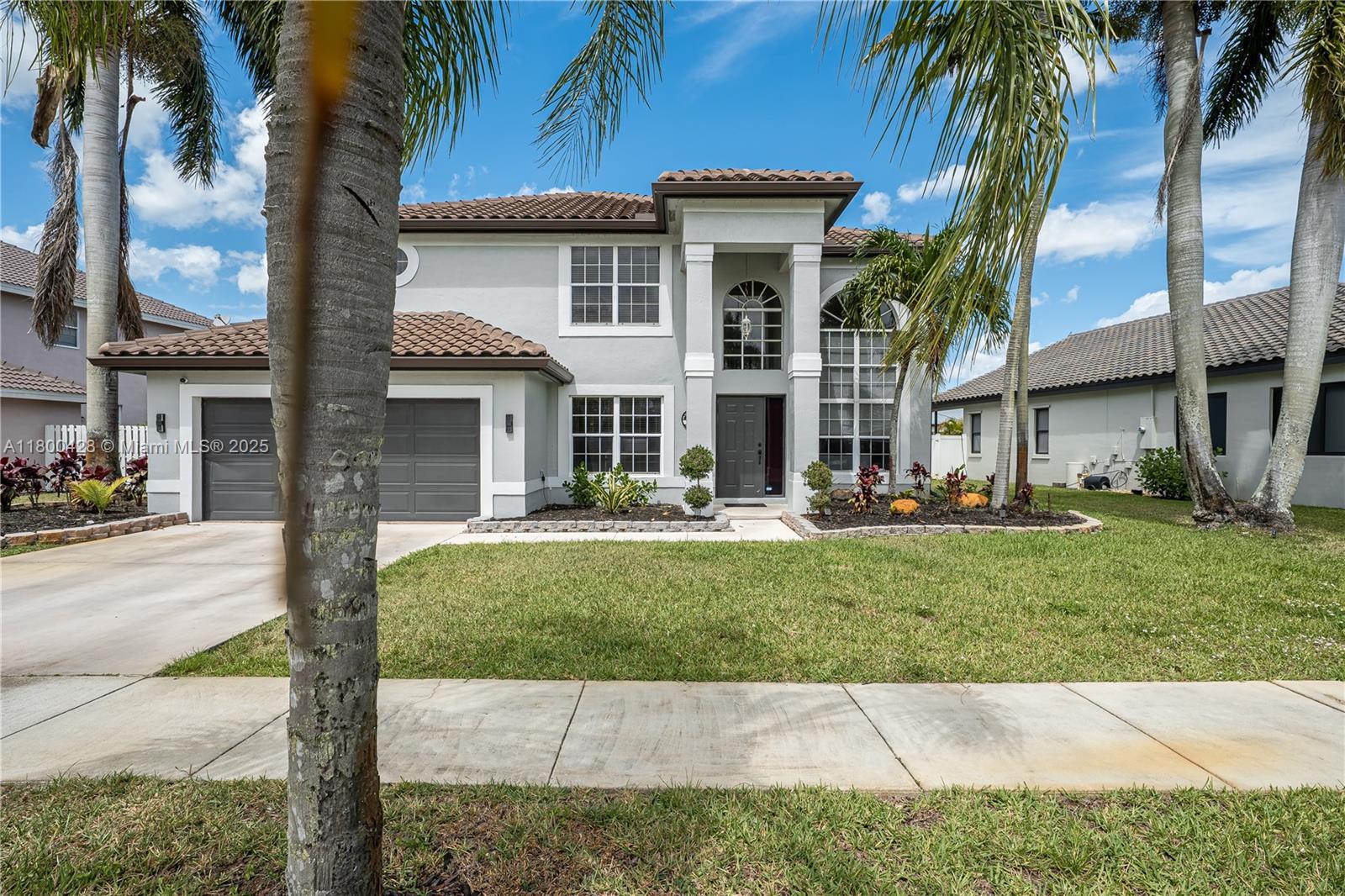 545 SW 180th Ave