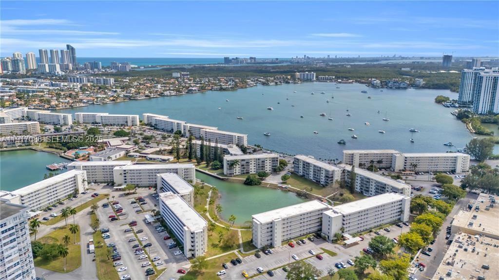 POINT EAST SEC II CONDO - Residential