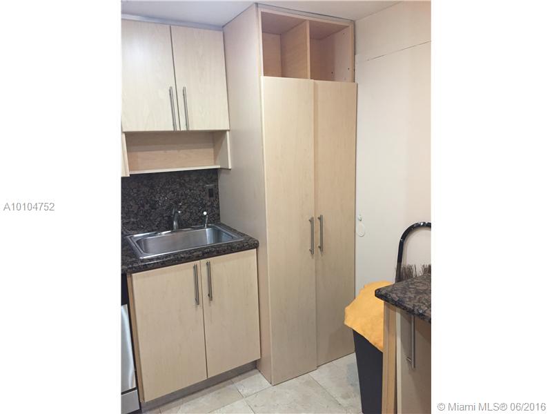 Brickell Twnhs Condo - Residential Lease