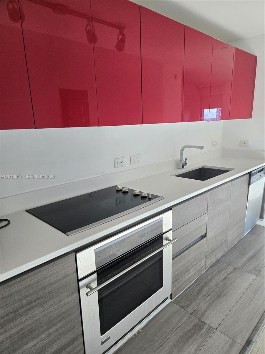 1100 MILLECENTO RESIDENCE - Residential Lease