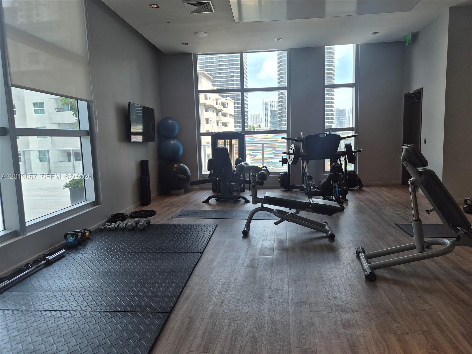 1100 MILLECENTO RESIDENCE - Residential Lease
