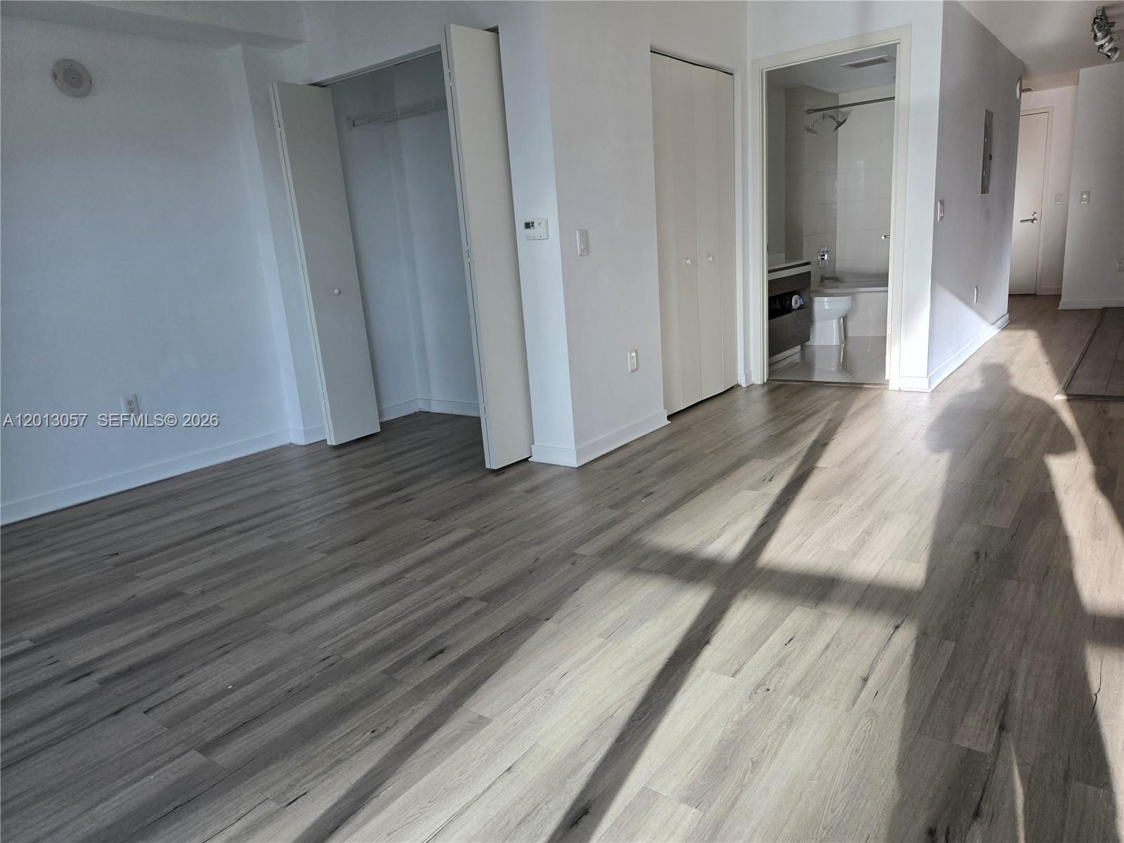 1100 MILLECENTO RESIDENCE - Residential Lease