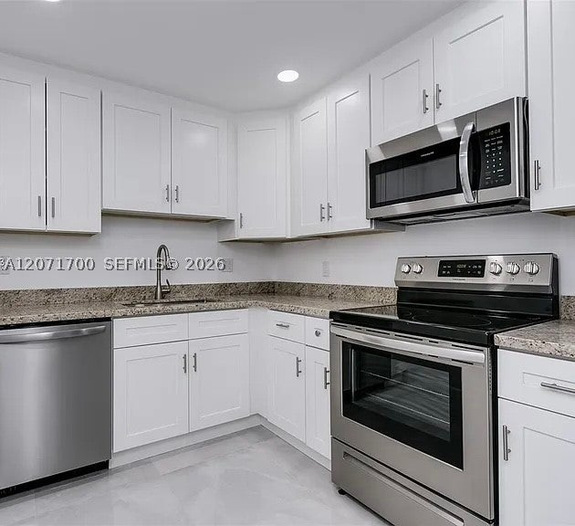 2500 Parkview Dr 1705