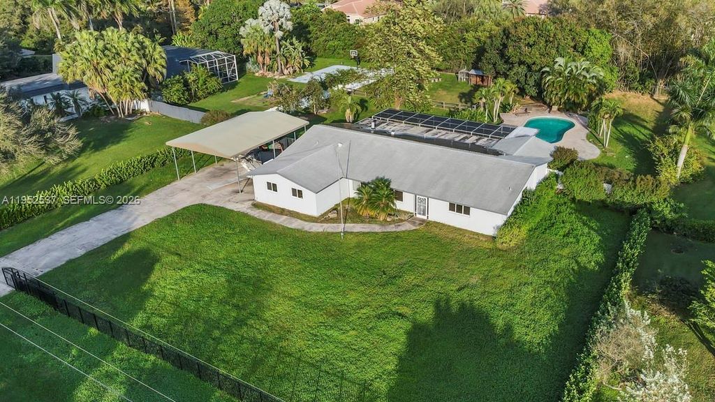 Photo of 2800 SW 116th Ave, Davie, FL 33330 (MLS # A11952537)