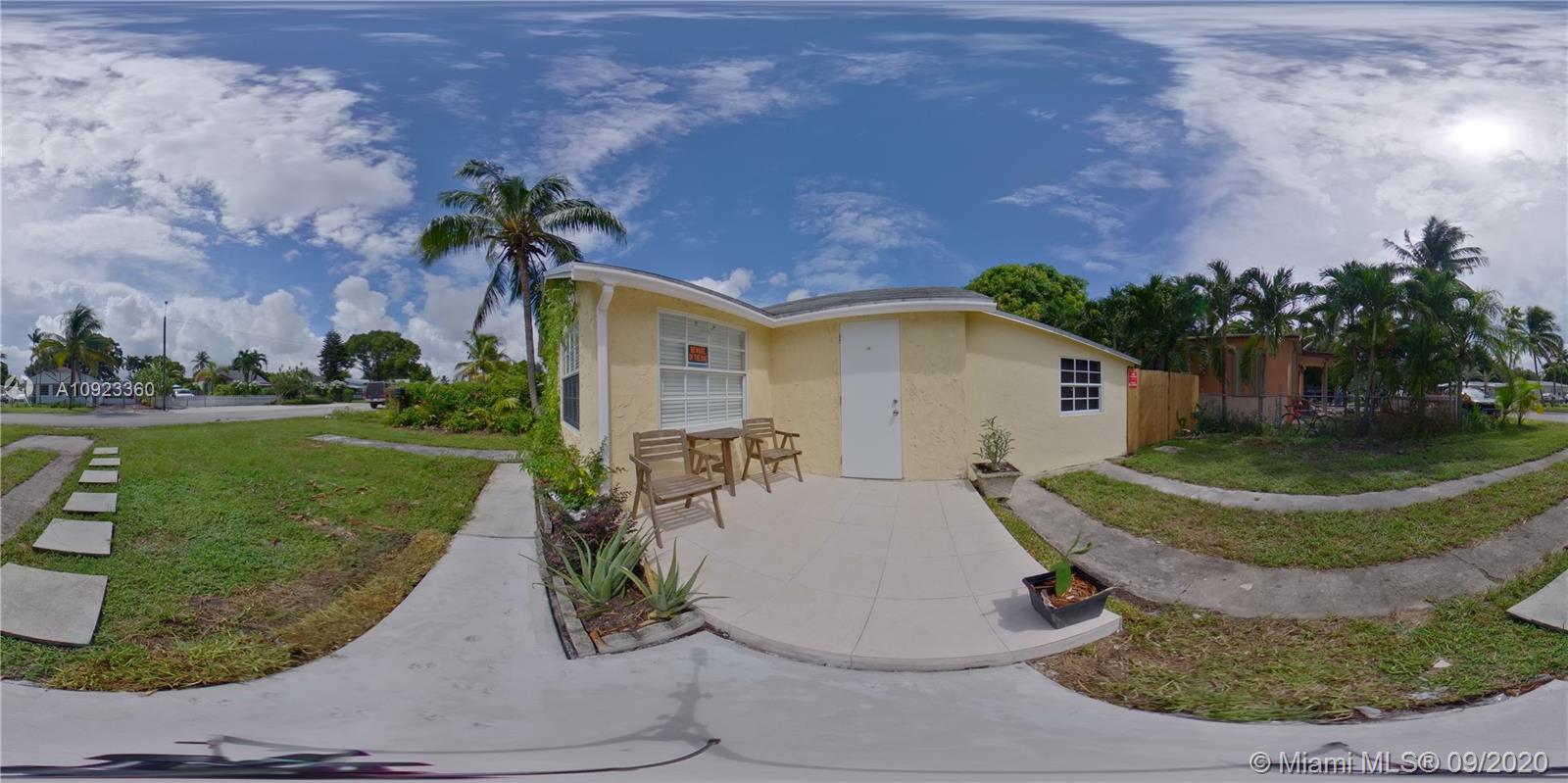 HOLLYWOOD PARK - Residential