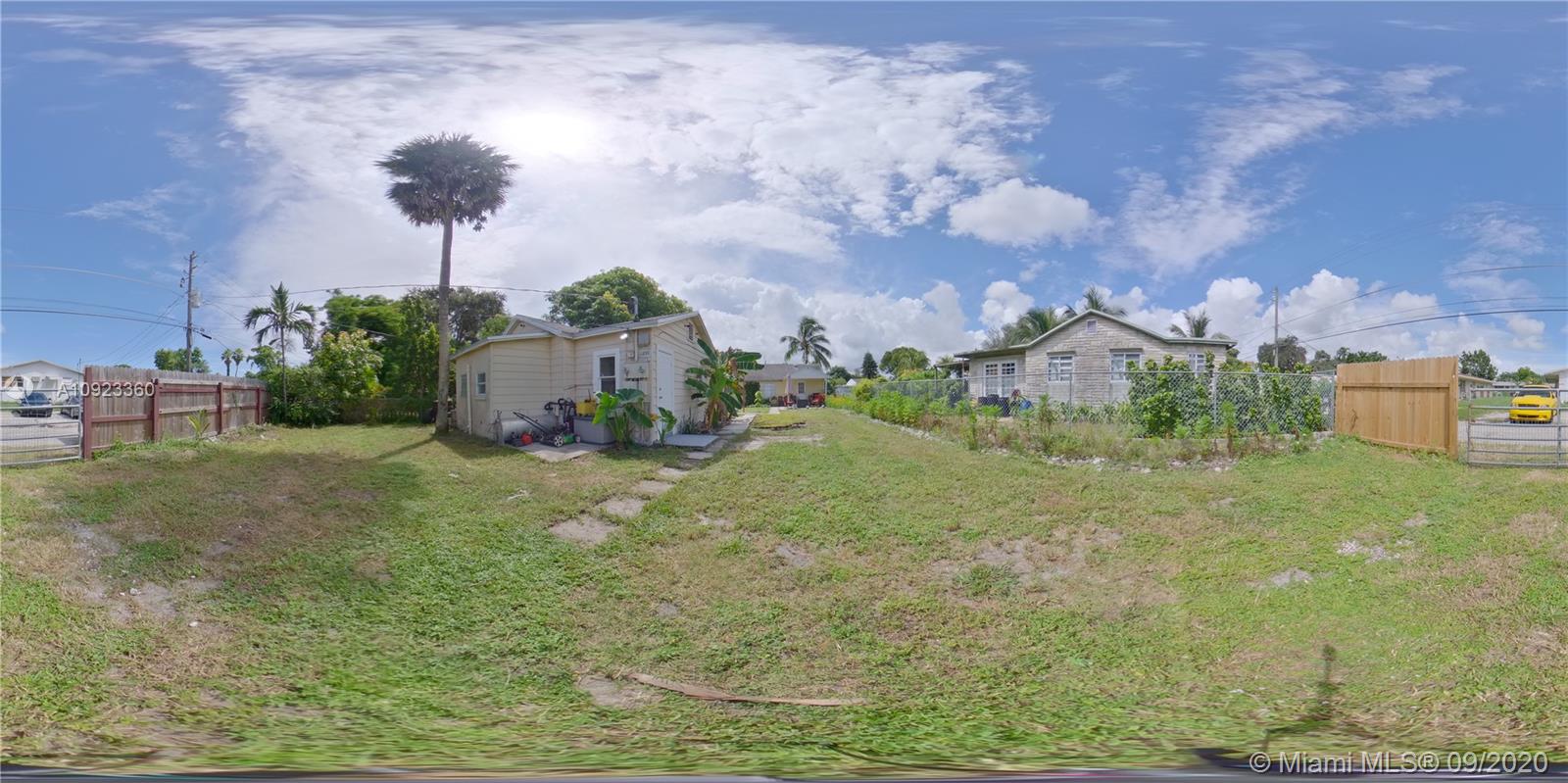 HOLLYWOOD PARK - Residential