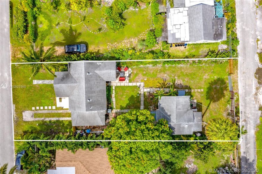 *INCOME PRODUCING INVESTMENT* WITH HUGE GUEST HOUSE, 3 MILES FROM THE BEACH! 2/2 MAIN HOUSE; 1/1 GUEST HOUSE WITH KITCHEN AND SPACIOUS LIVING AREA. UPDATES MADE THROUGHOUT THE PROPERTY. SECURITY CAMERAS INCLUDED. FENCED IN BACKYARD WITH STREET ACCESS AND ROOM TO PARK A BOAT/RV. NO HOA. SQFT LARGER THAN TAX ROLL. CONVENIENTLY LOCATED NEAR HOLLYWOOD BOARDWALK, DOWNTOWN, GULFSTREAM, AIRPORT, TRAFFIC ARTERIES, BEACHES, DINING AND ENTERTAINMENT VENUES.