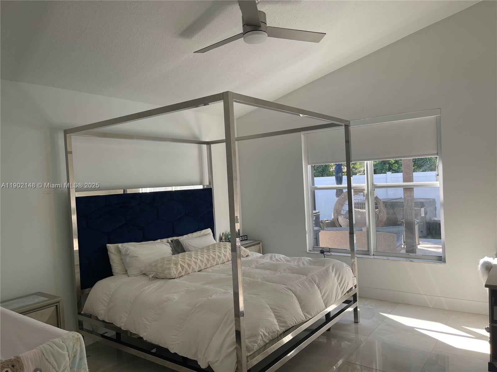 SUNSET LAKES PLAT TWO - Residential