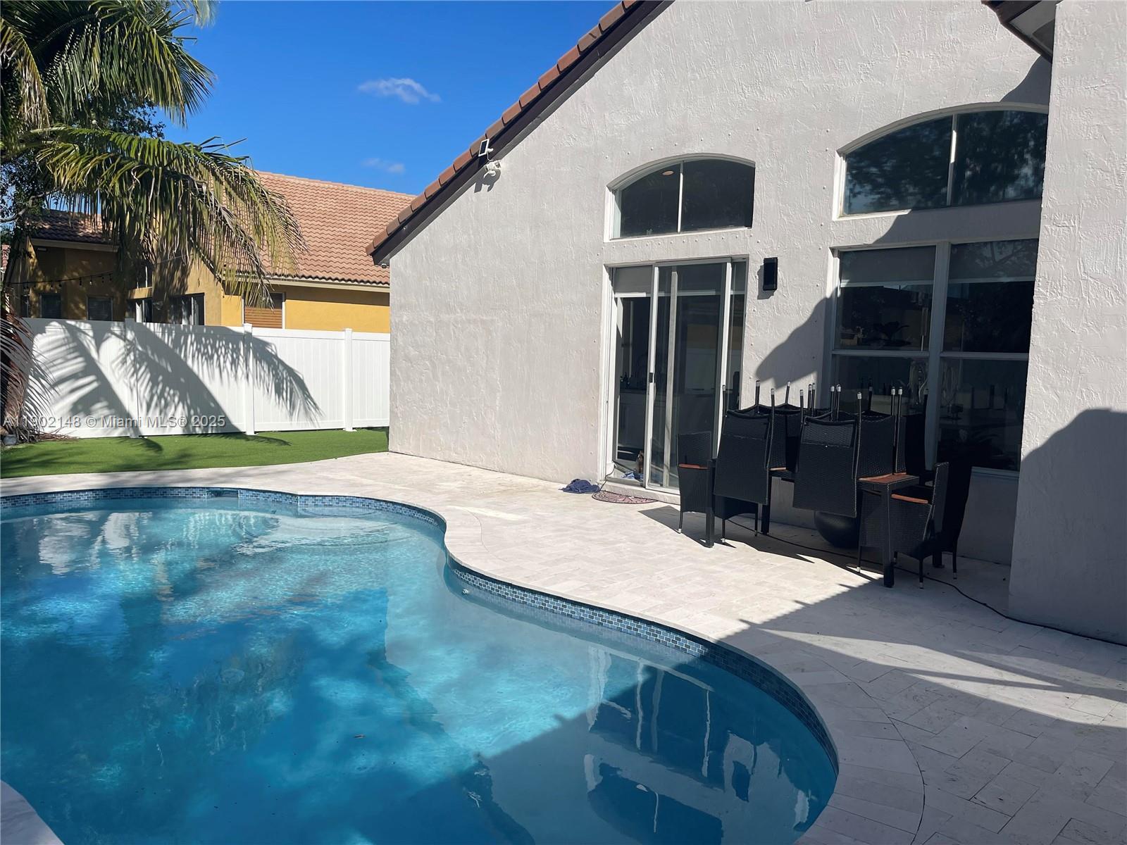 SUNSET LAKES PLAT TWO - Residential