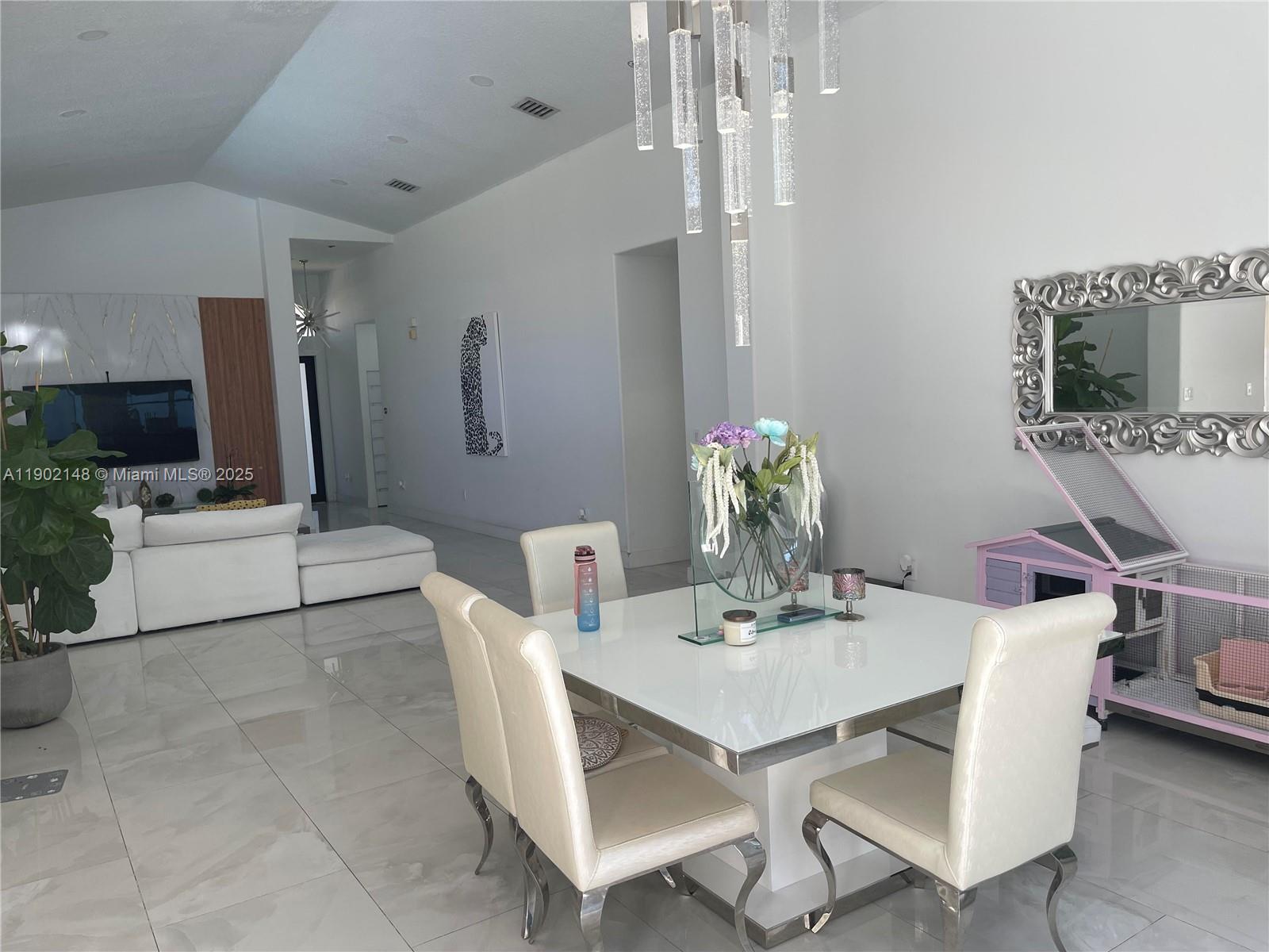 SUNSET LAKES PLAT TWO - Residential