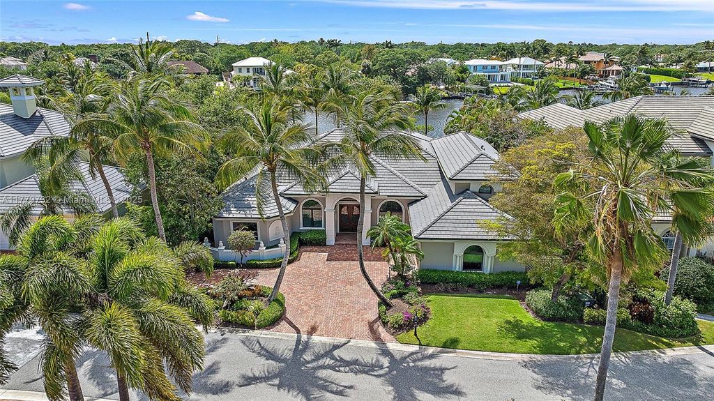 Photo of 19028 SE Windward Island Ln, Jupiter, FL 33458 (MLS # A11779732)