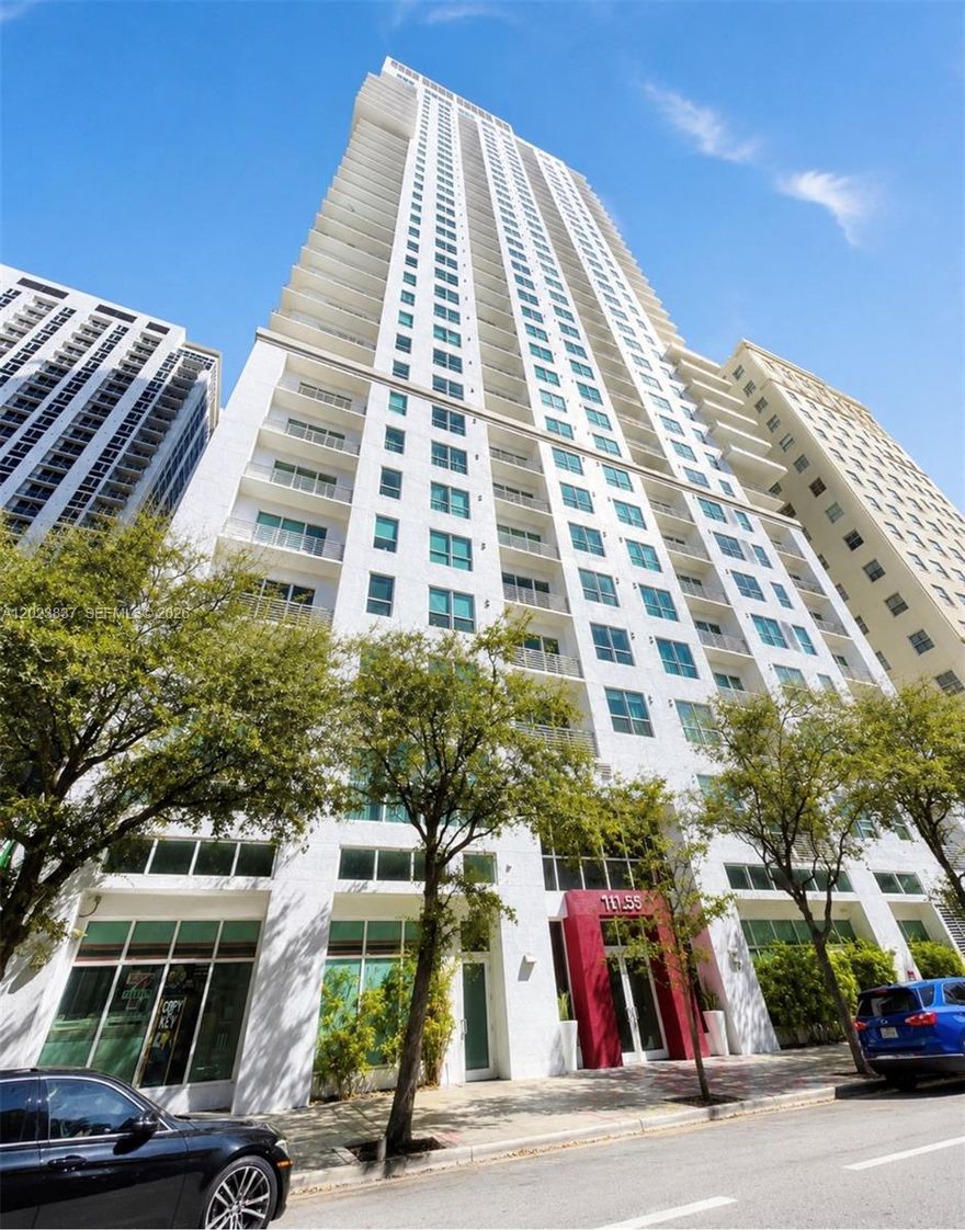 Experience elevated urban living at Loft II Condominium in the heart of Downtown Miami. This sophisticated 1-bedroom + den residence blends modern industrial design with warm contemporary style, featuring polished concrete floors, soaring ceilings, and an expansive loft-inspired layout filled with natural light. The versatile den offers the perfect space for a home office, creative studio, or guest retreat. Floor-to-ceiling windows showcase stunning city skyline views, creating a vibrant yet luxurious atmosphere.

Designed for both comfort and style, the residence offers an open-concept kitchen, spacious living and dining areas, and a sleek modern aesthetic throughout. Residents enjoy resort-style amenities including a rooftop pool with panoramic views, state-of-the-art fitness center, sauna, club room, and 24-hour concierge/security.

Ideally located steps from Miami Worldcenter, Brickell, Bayside, Kaseya Center, Brightline, top-rated dining, shopping, and nightlife, this residence offers the ultimate blend of luxury, convenience, and downtown energy.