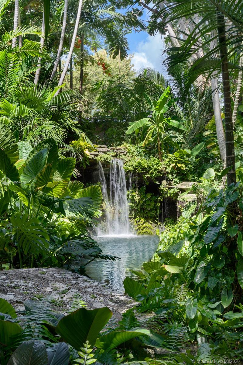 LEAFY WAY - Residential