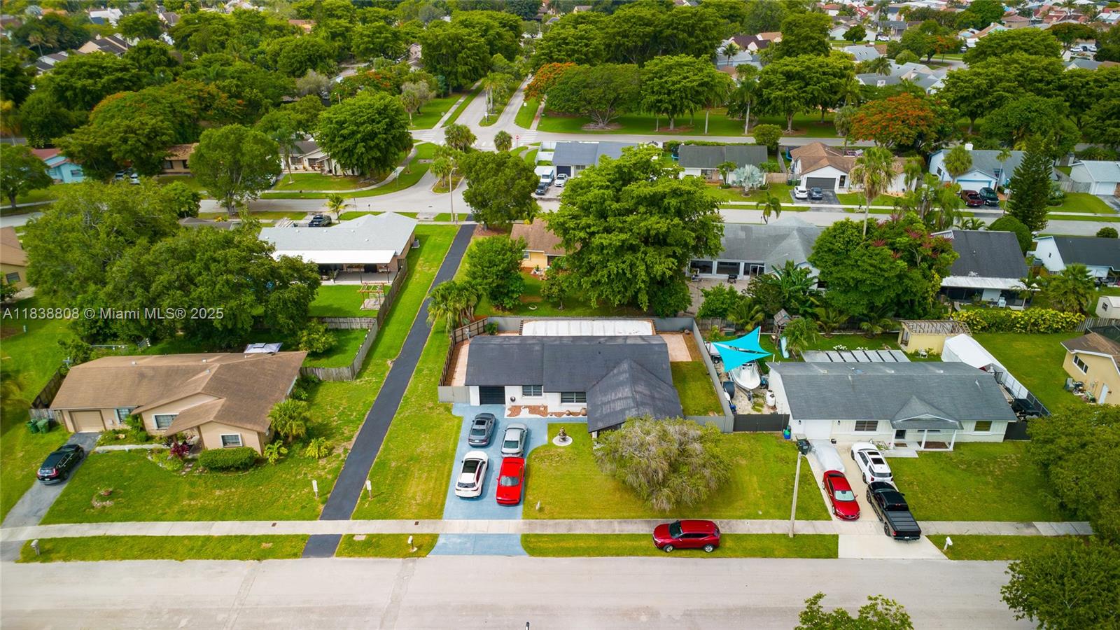 906 Cardinal Pl