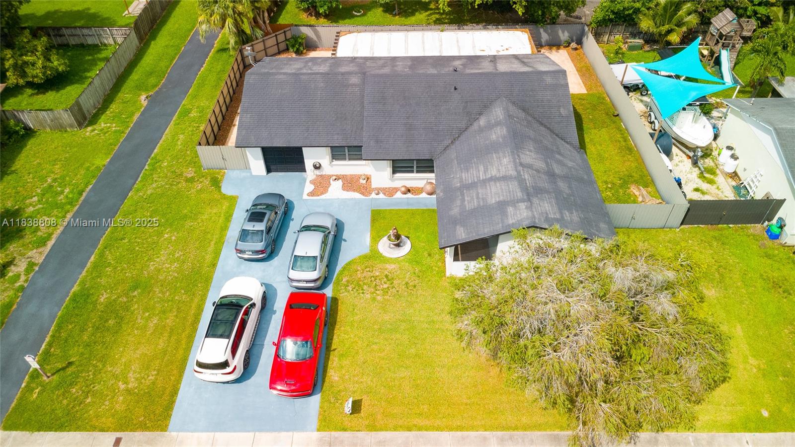 906 Cardinal Pl
