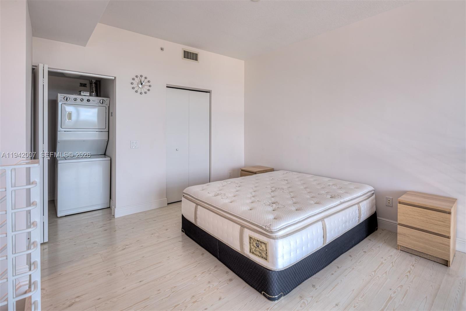 INFINITY AT BRICKELL COND - Residential Lease