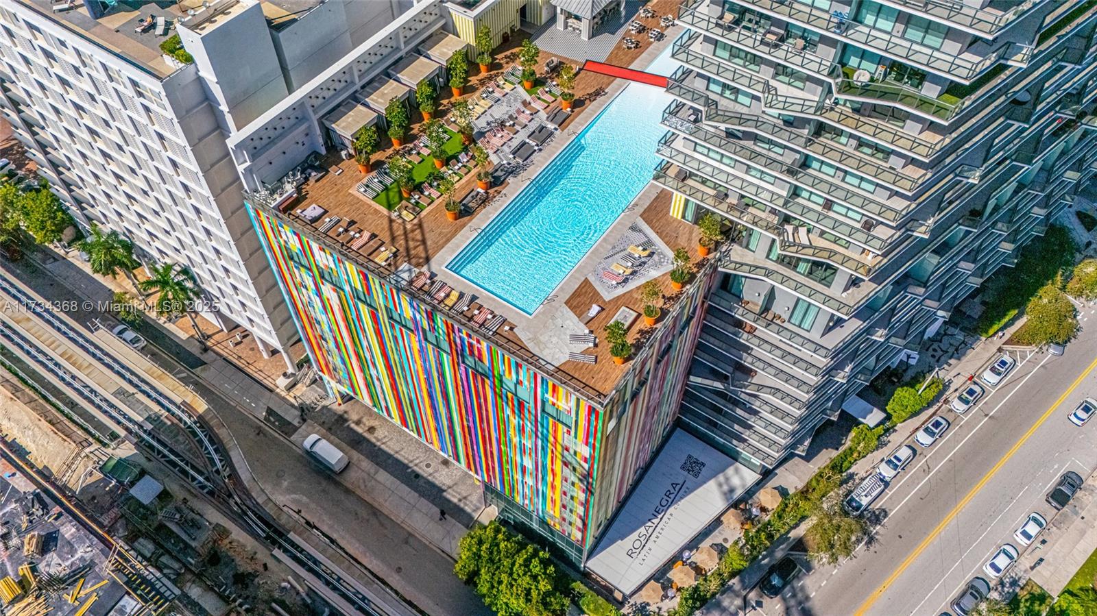 1300 S MIAMI AVENUE CONDO - Residential