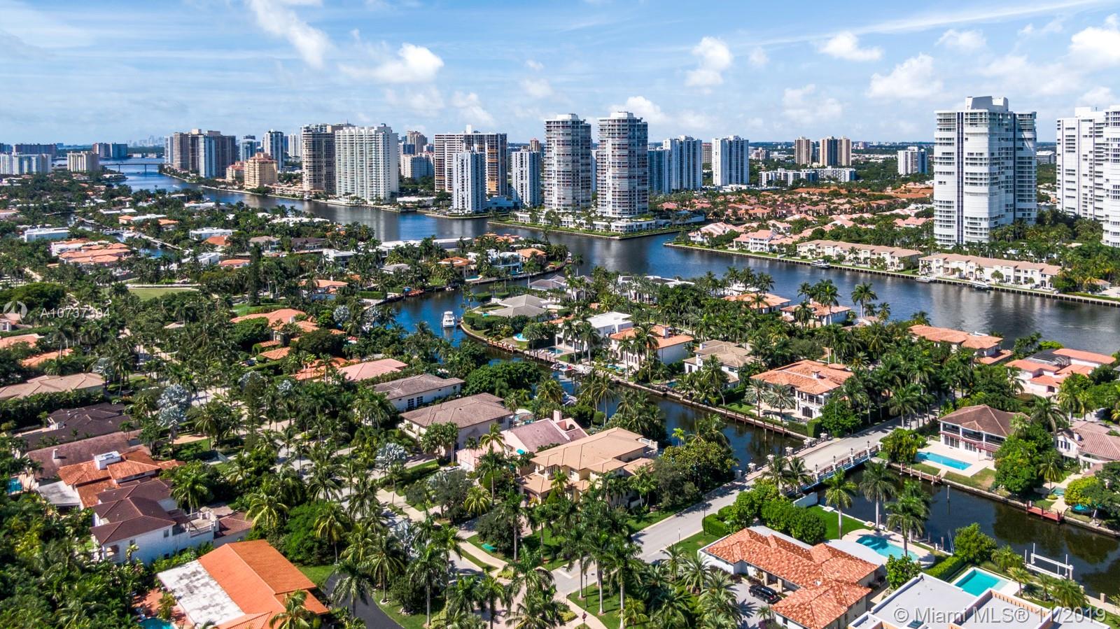 GOLDEN BEACH SEC F - Residential