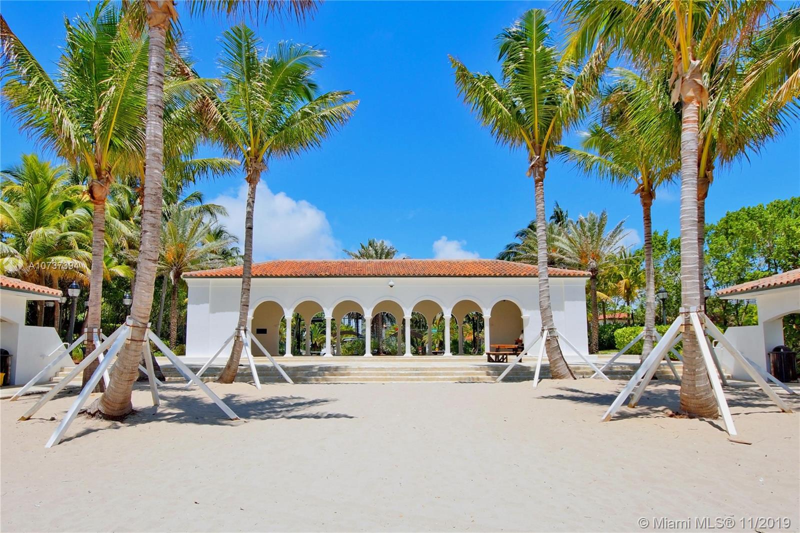 GOLDEN BEACH SEC F - Residential