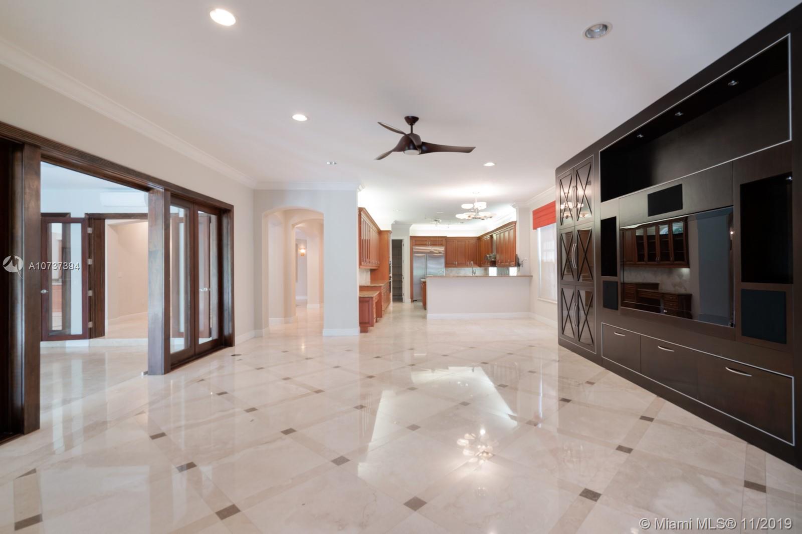 GOLDEN BEACH SEC F - Residential