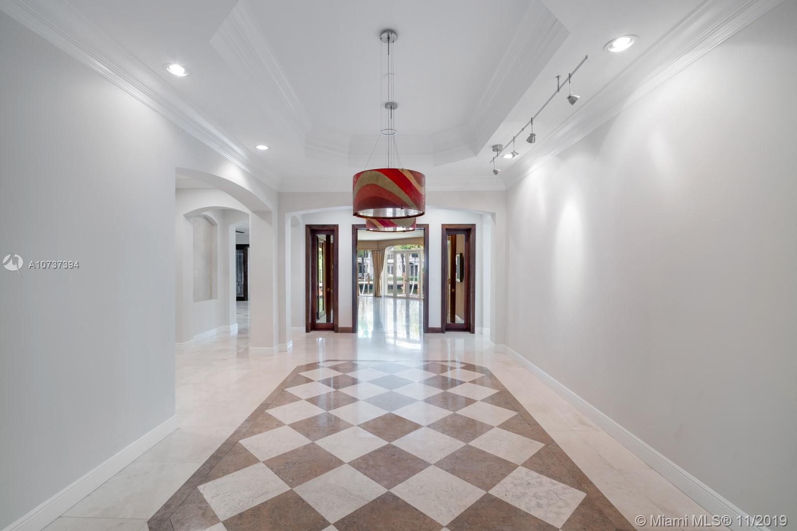 GOLDEN BEACH SEC F - Residential