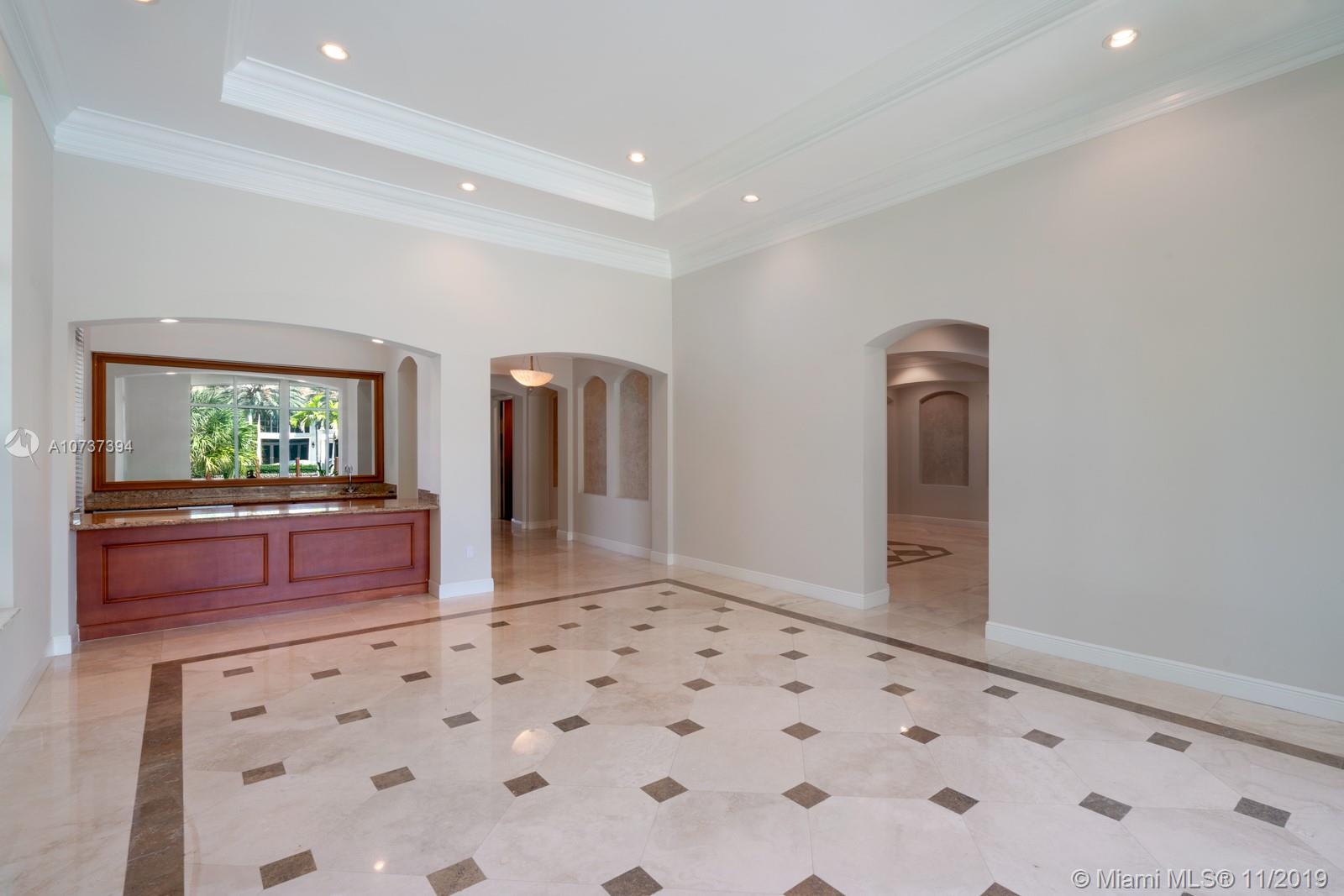 GOLDEN BEACH SEC F - Residential