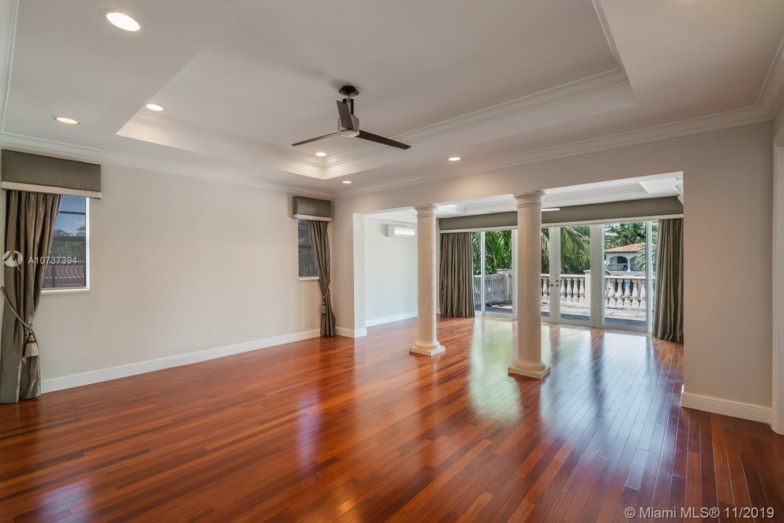 GOLDEN BEACH SEC F - Residential