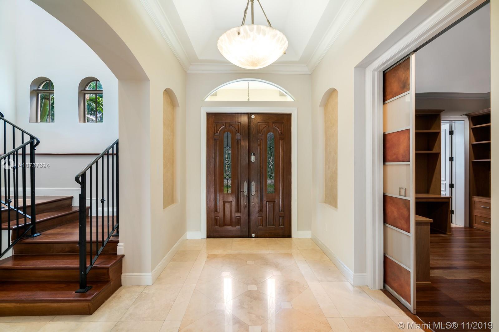 GOLDEN BEACH SEC F - Residential