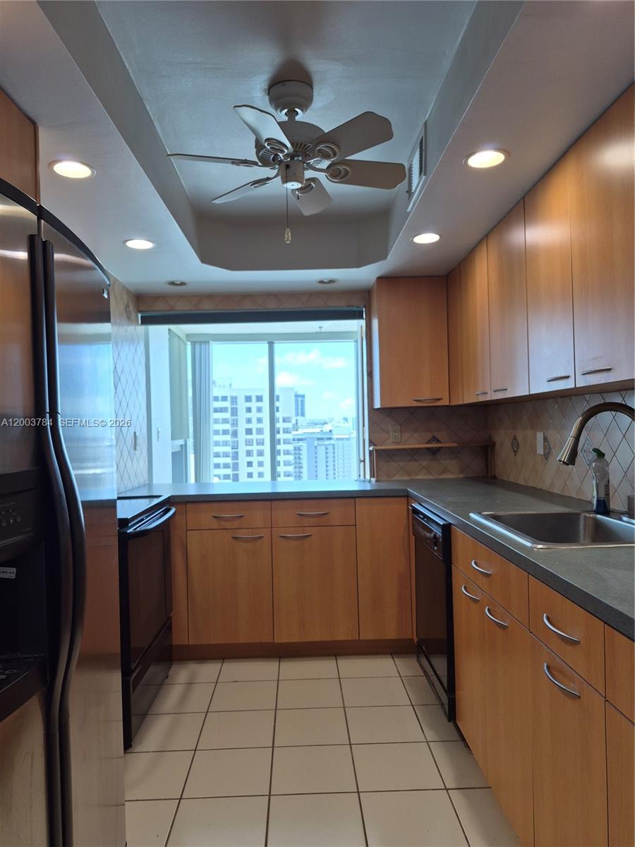 MIRASOL OCEAN TOWERS COND - Residential