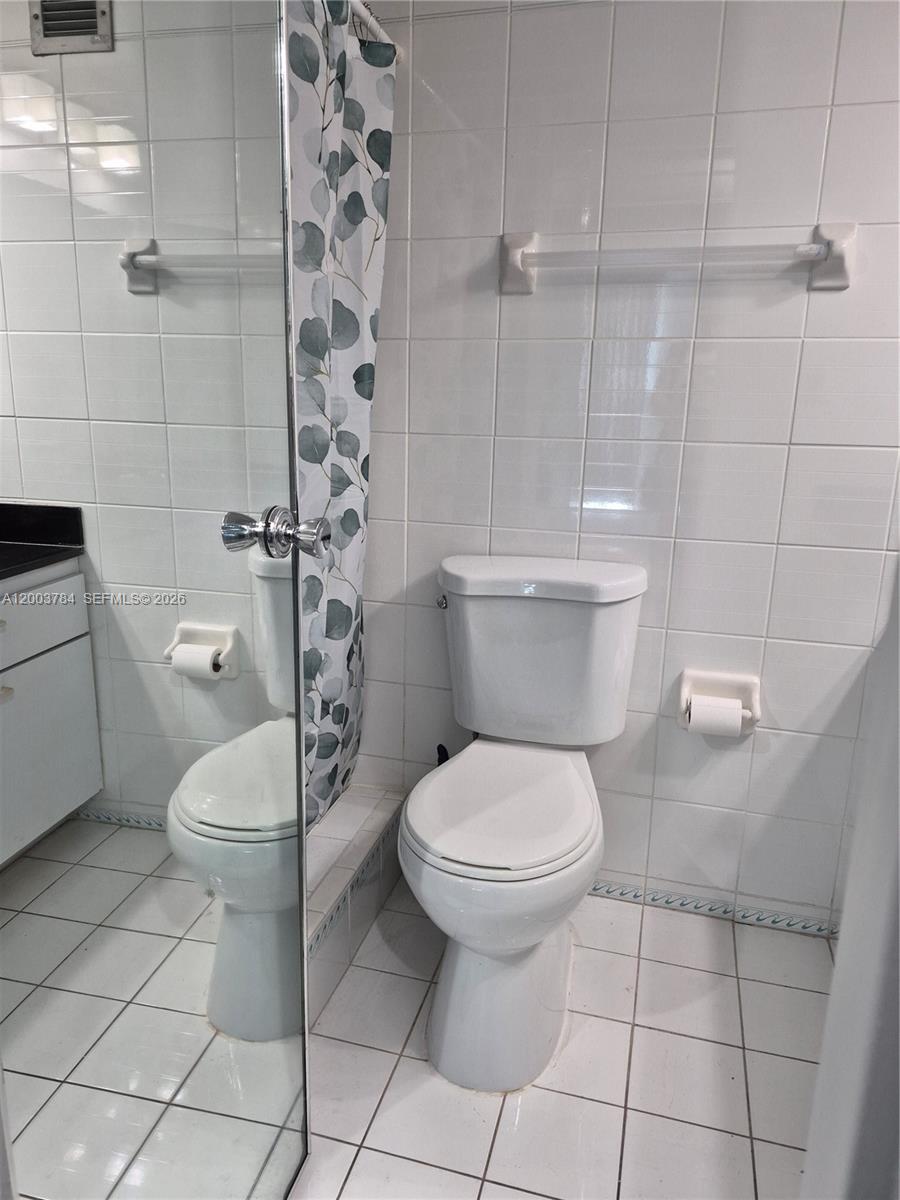 MIRASOL OCEAN TOWERS COND - Residential