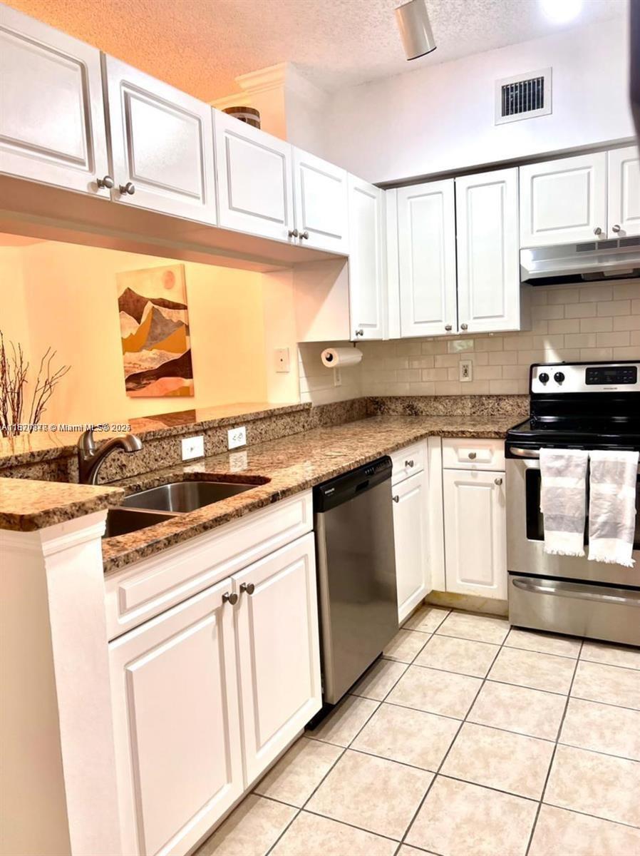 PORTO BELLAGIO CONDO - Residential