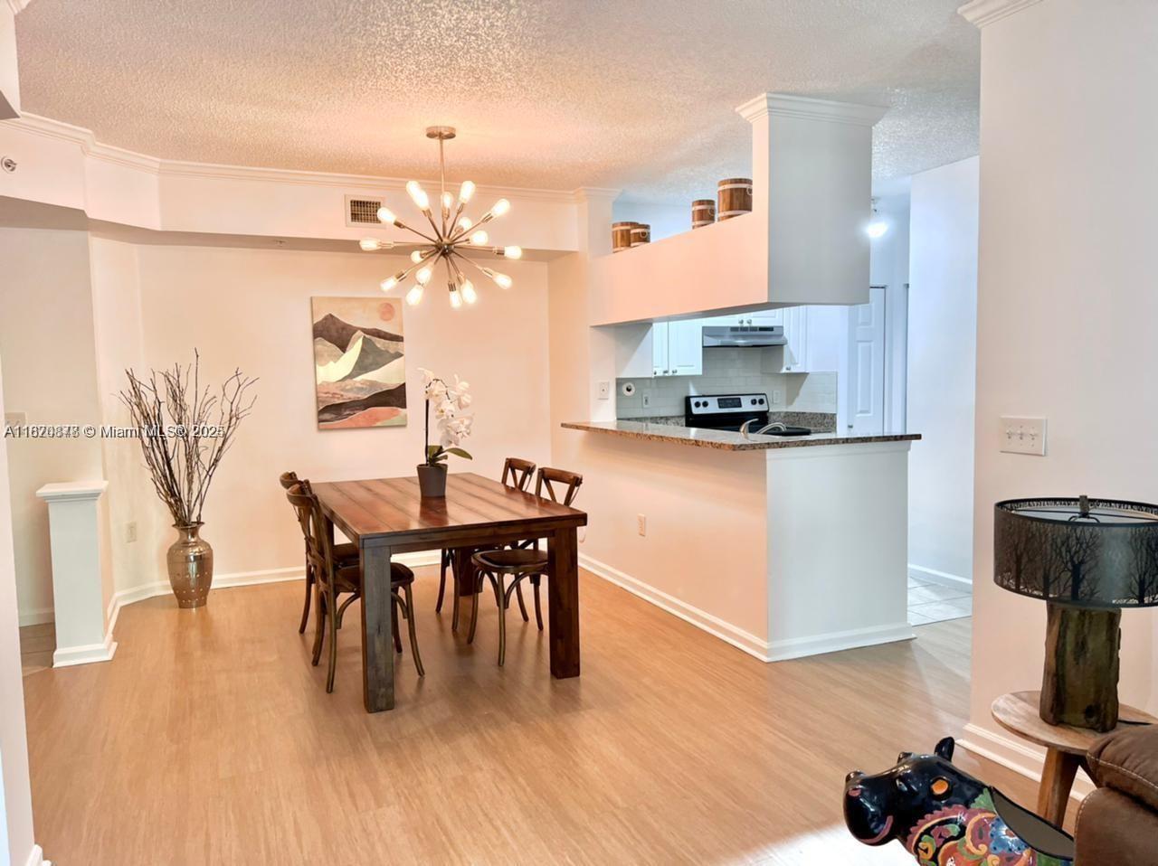 PORTO BELLAGIO CONDO - Residential