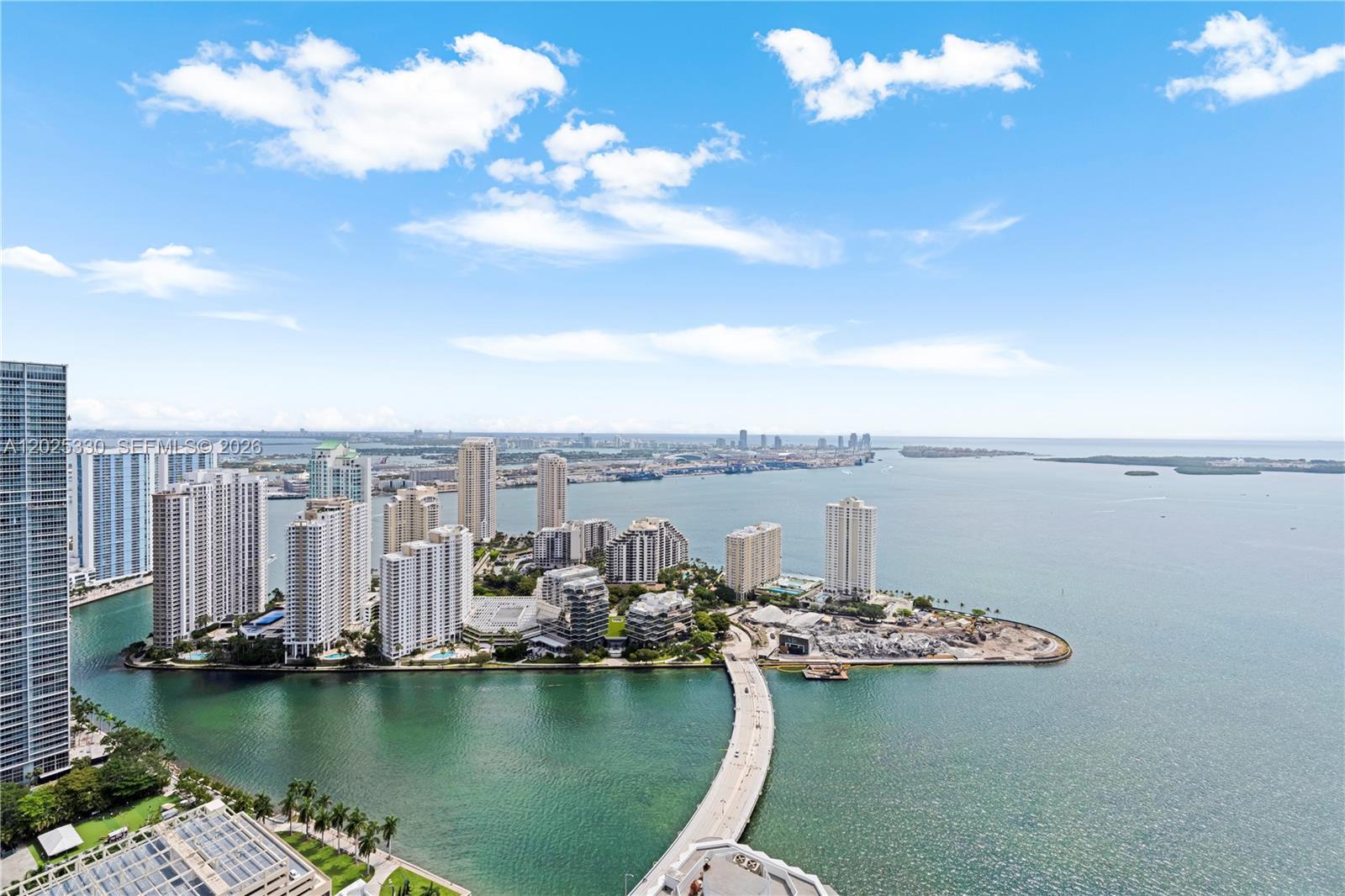 THE PLAZA 851 BRICKELL CO - Residential
