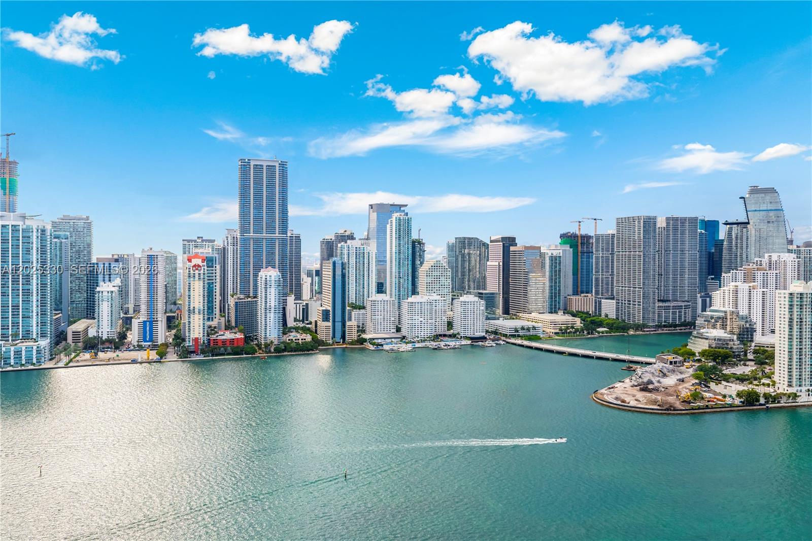 THE PLAZA 851 BRICKELL CO - Residential