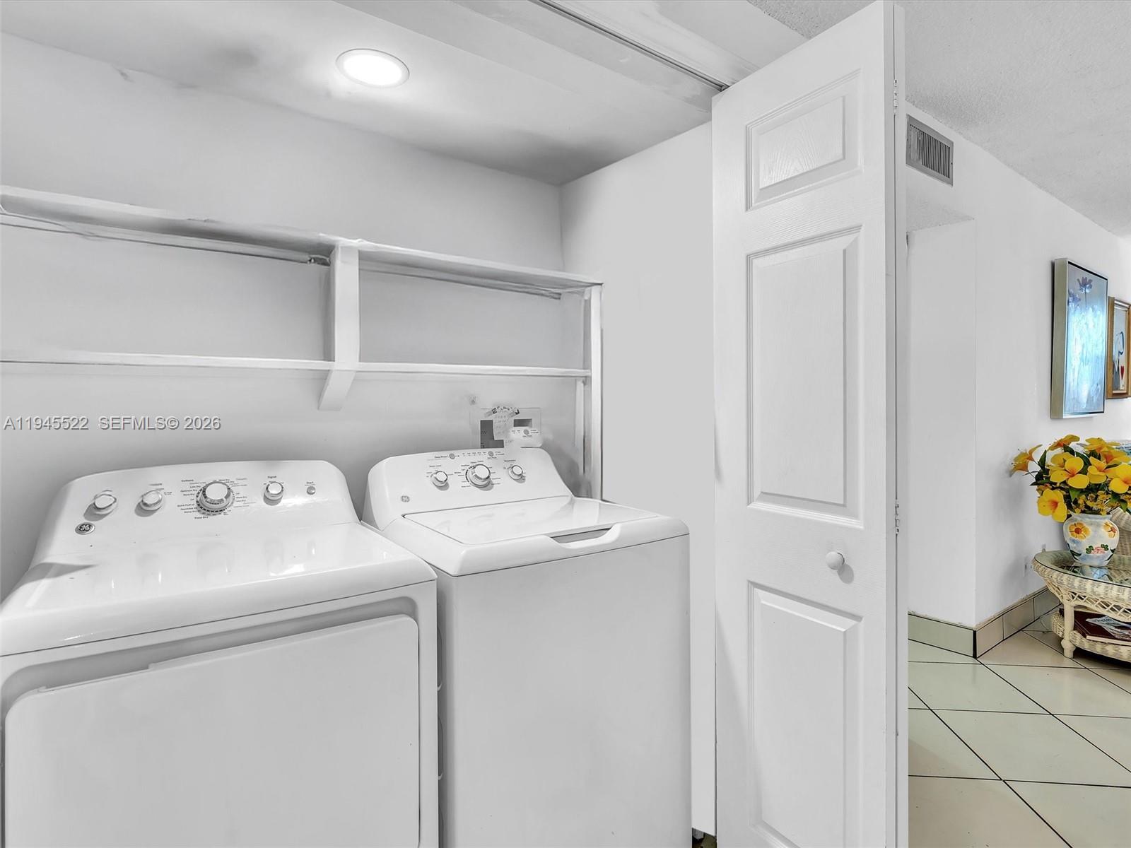 CASA DEL SOL CONDO - Residential