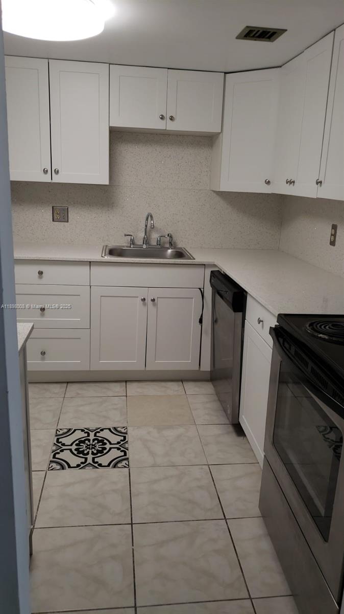 BREAKWATERS OF THE PALM BE - Residential