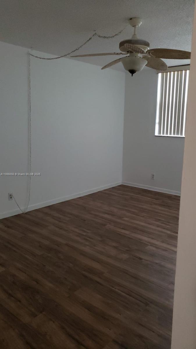 BREAKWATERS OF THE PALM BE - Residential