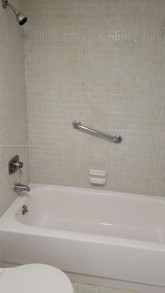 BREAKWATERS OF THE PALM BE - Residential