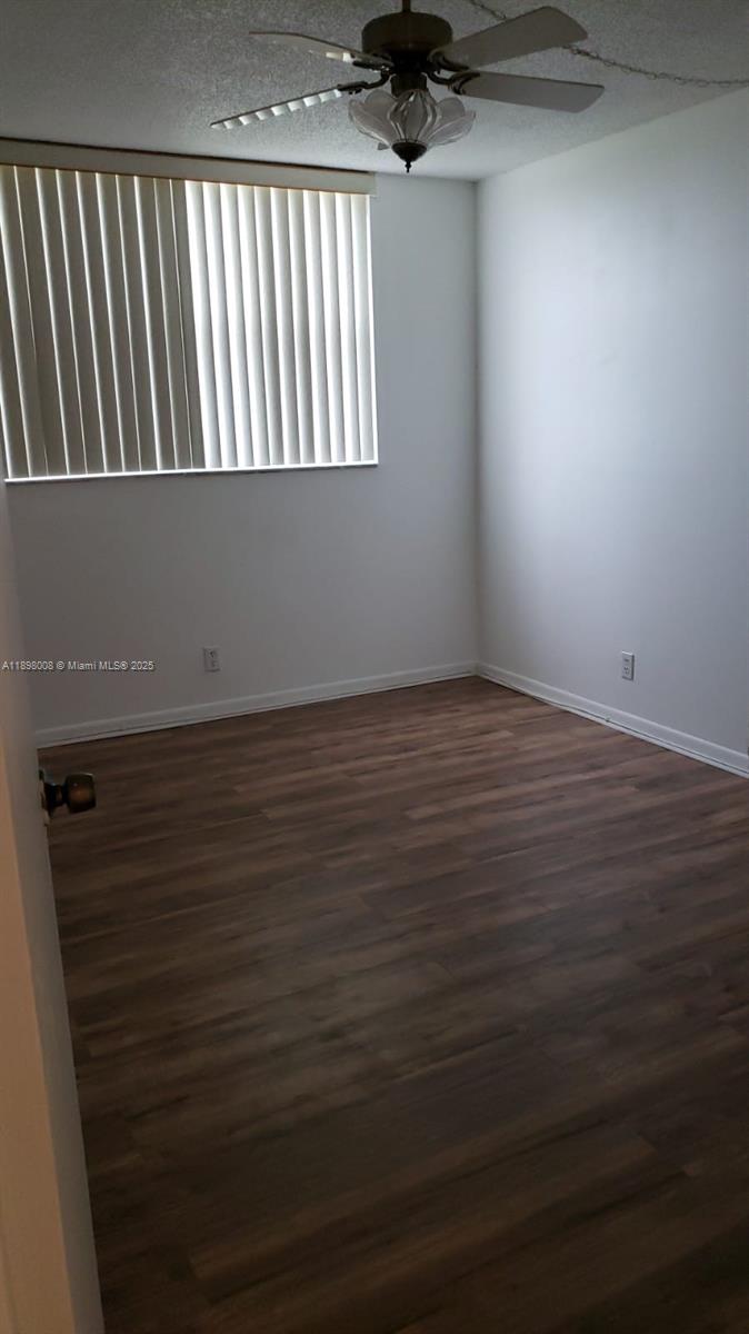 BREAKWATERS OF THE PALM BE - Residential