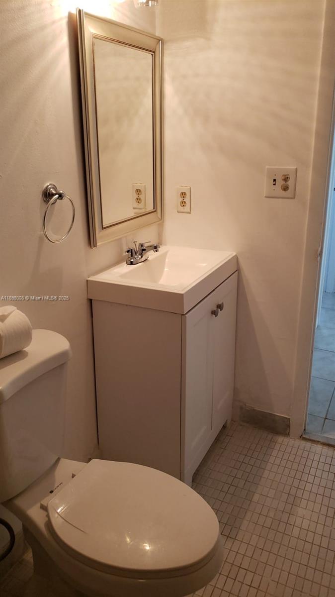 BREAKWATERS OF THE PALM BE - Residential