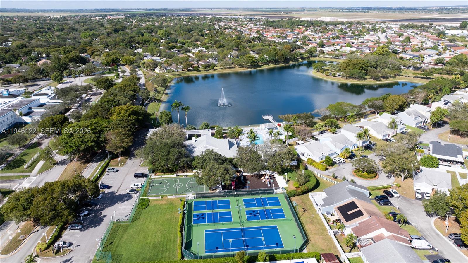 COUNTRY WALK SEC 4 - Residential