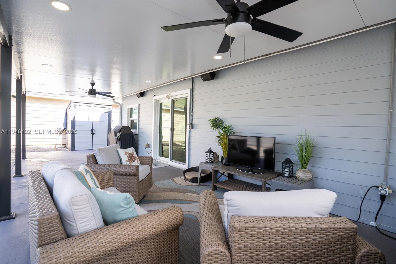 COUNTRY WALK SEC 4 - Residential