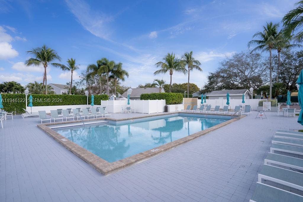 COUNTRY WALK SEC 4 - Residential