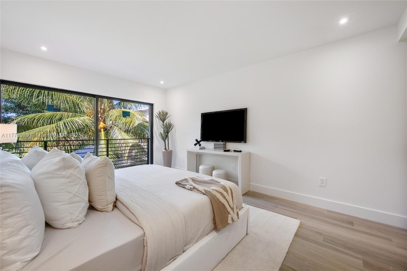 PALMHURST - Residential