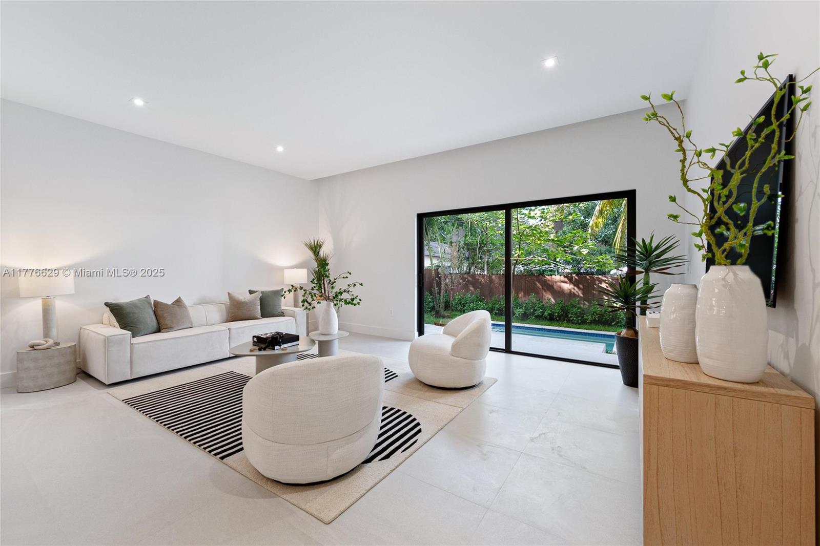 PALMHURST - Residential