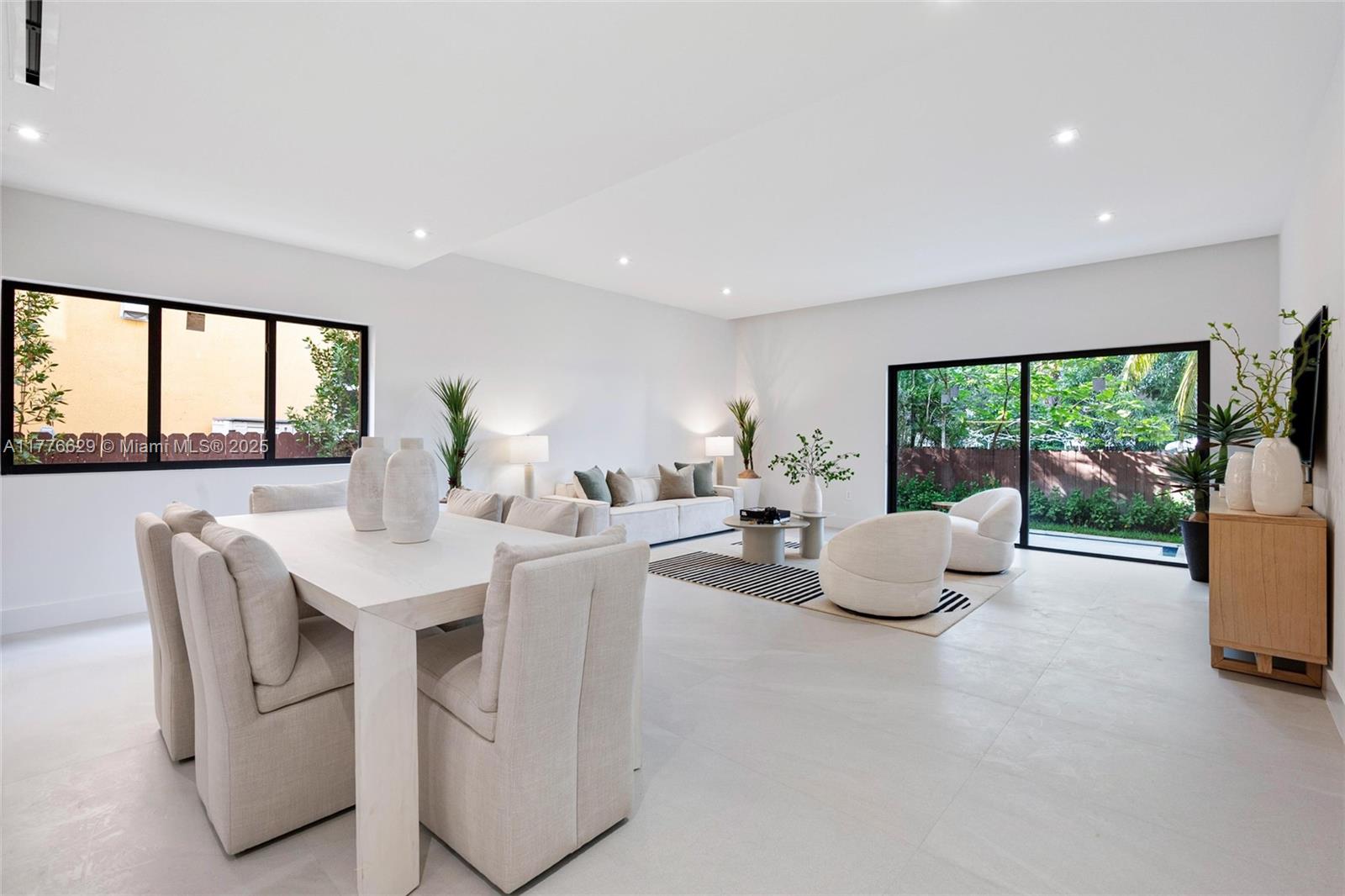 PALMHURST - Residential