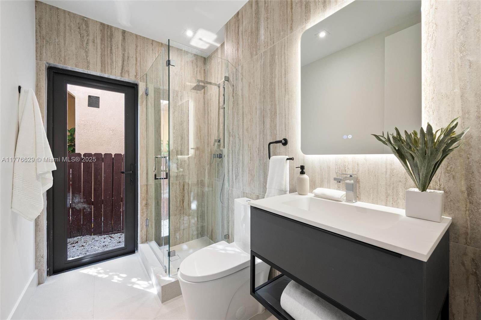 PALMHURST - Residential