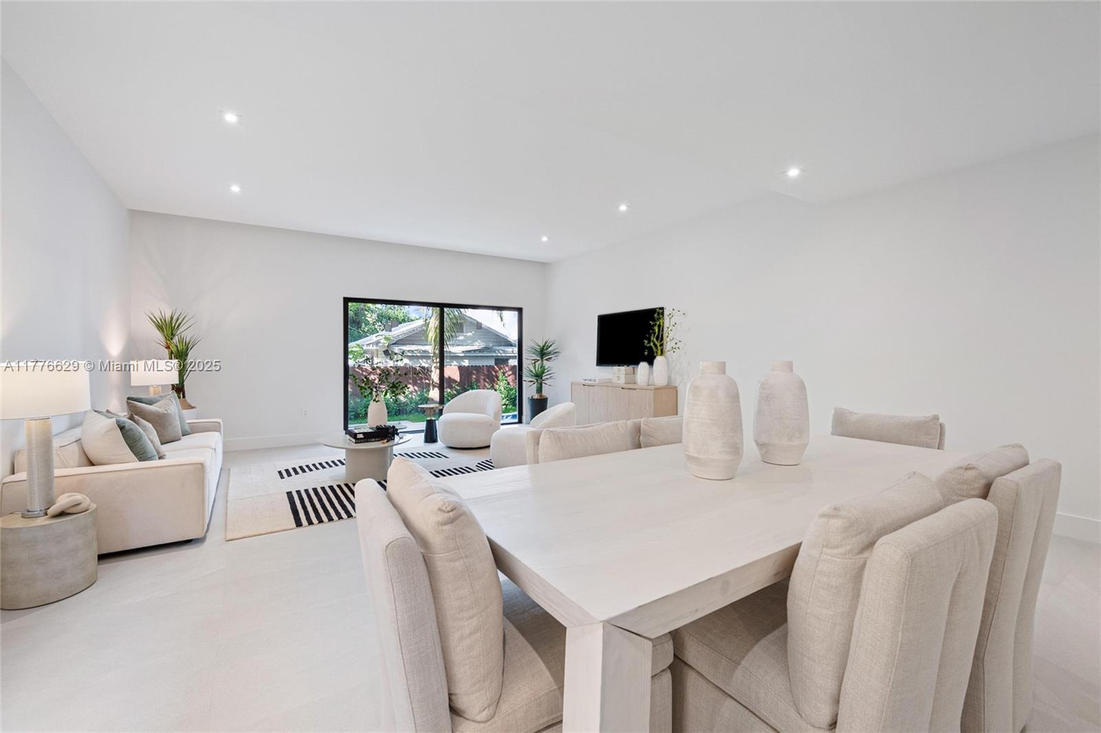 PALMHURST - Residential