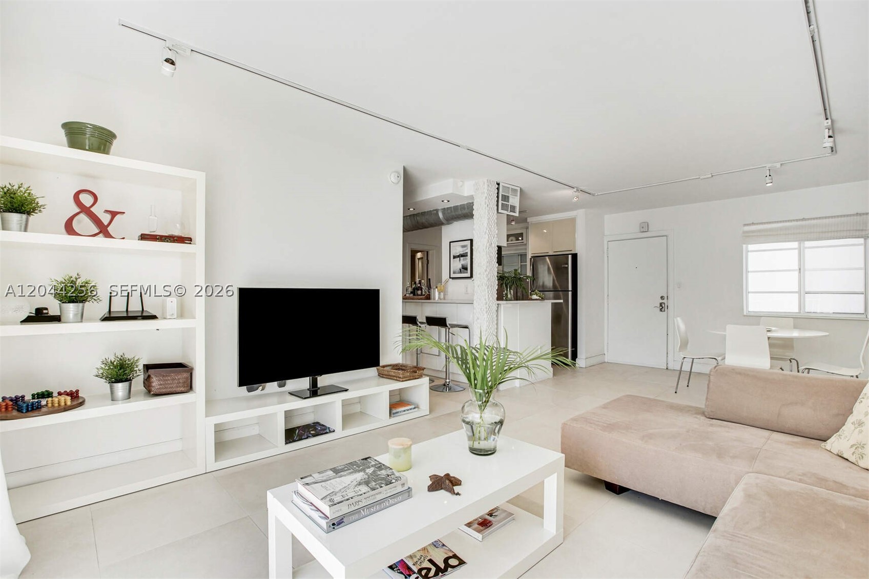 201 Jefferson Ave 2E