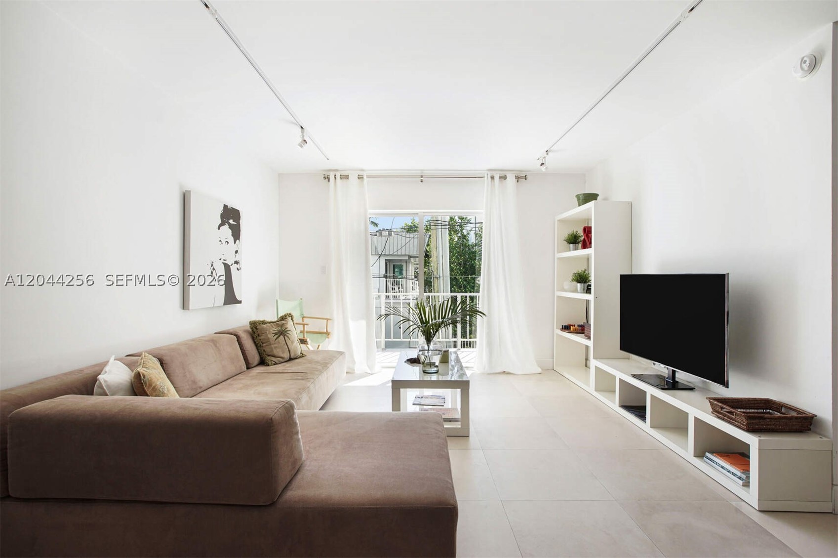 201 Jefferson Ave 2E
